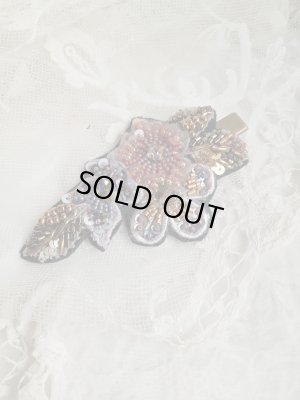 画像1: Vintage Beadsビーズ刺繍クリップブローチ１点物作品★