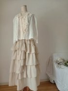 Detaile2: シルクフリルベストブラウス
