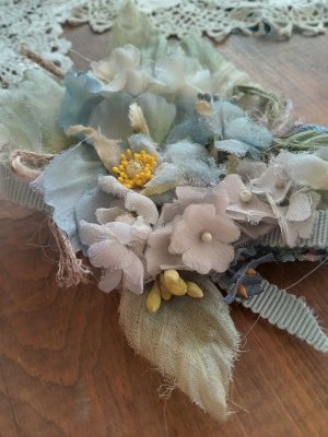 画像1: シルク染花コサージュ
