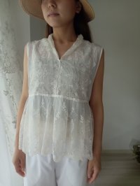 クラシカルレースのジレ