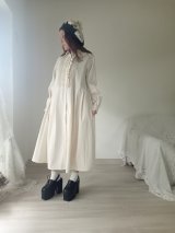 デニムフリルピンタックワンピース