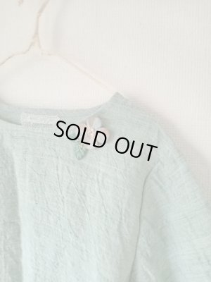 画像15: クローバーの刺繍コサージュリネンブラウス★限定品