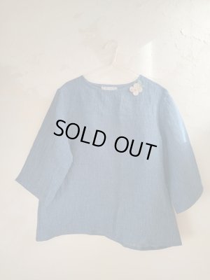 画像2: クローバーの刺繍コサージュリネンブラウス★限定品